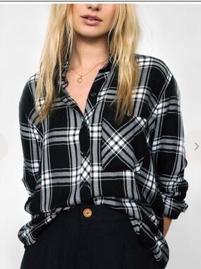 Rails Hunter Black & White Plaid Button-up Long Sleeve Shirt Size Small